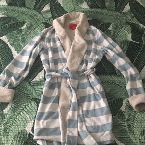 Victoria’s Secret robe size L with pockets